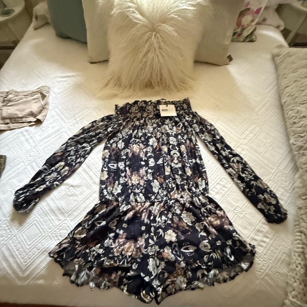 Beach Riot Navy Floral Romper NWT